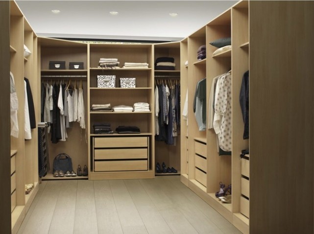Astuces pour optimiser l'espace dans vos placards et dressings