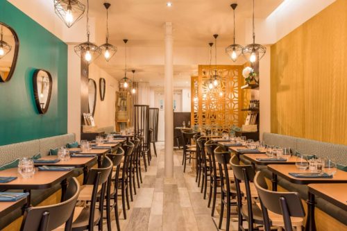 Claustra chaleureux et géométrique pour salle de restaurant salle-de-restaurant-claustra-moderne-cenvin