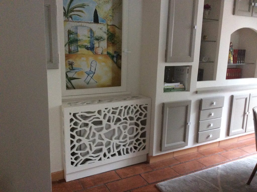 Comment cacher votre chauffe eau dans la salle de bain