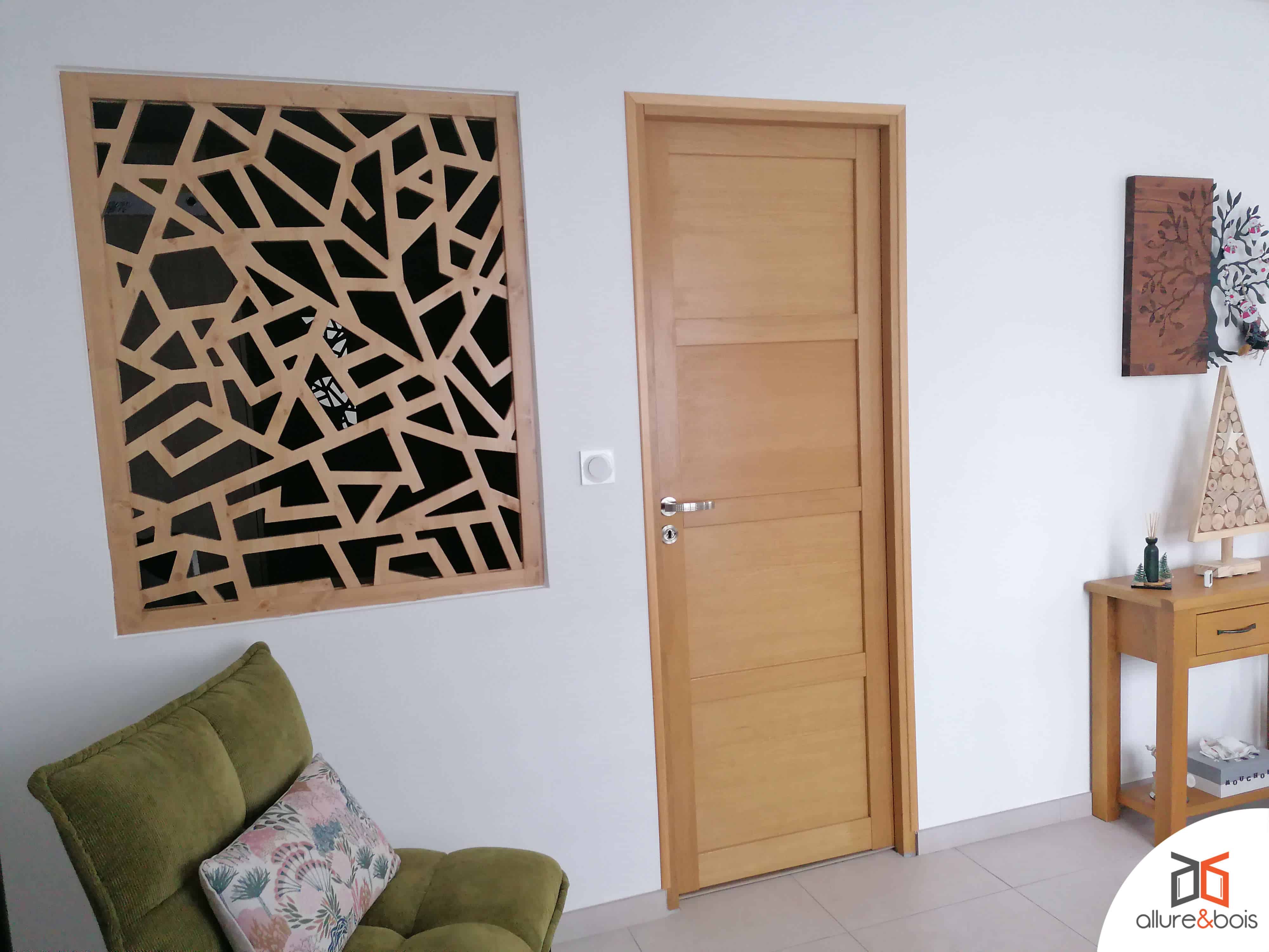 claustra intérieur bois motif graphique fenetre