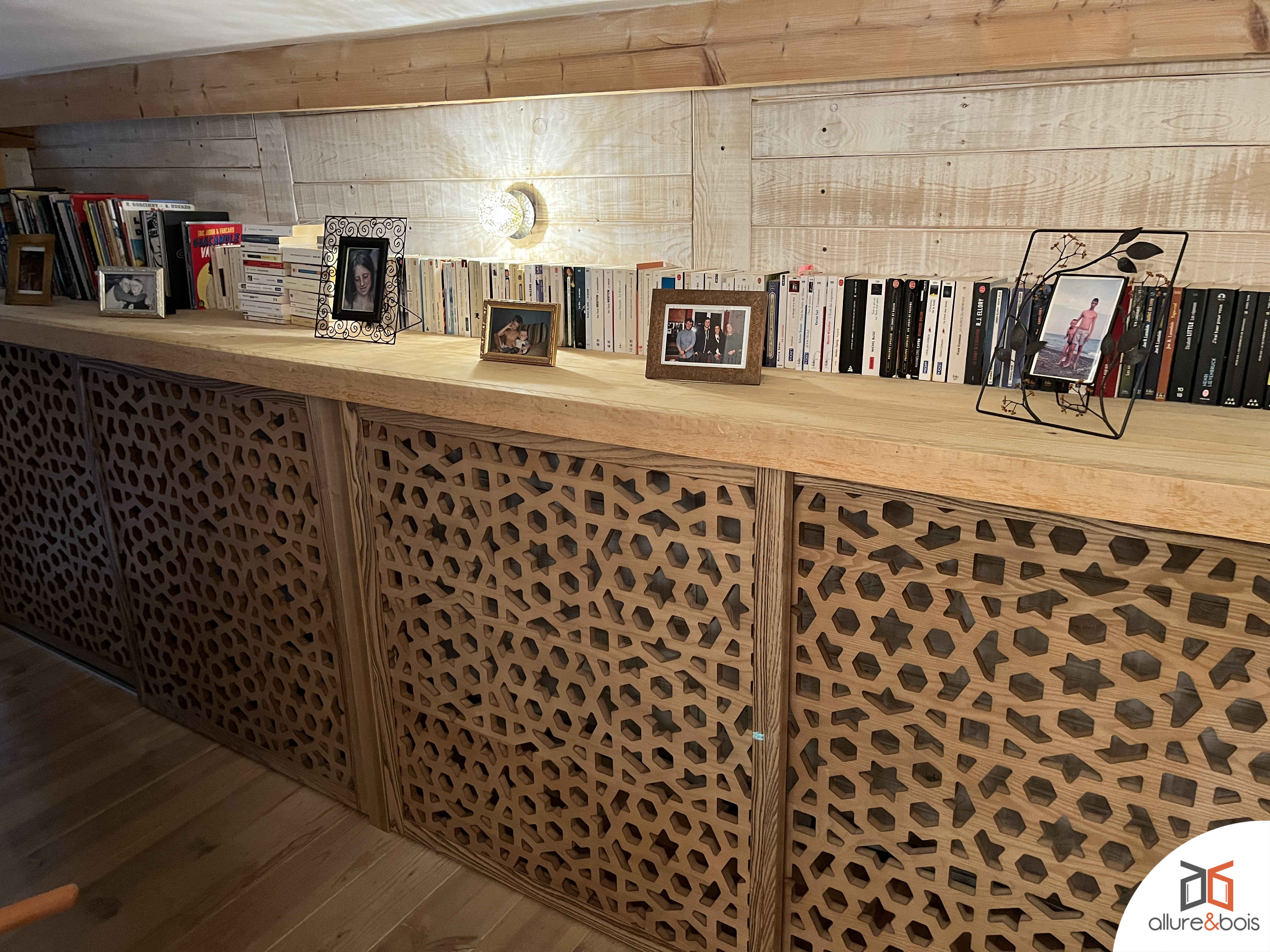 décoration poutre apparente claustra meuble bois