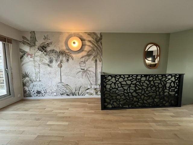 decoration Garde-corps bois sur-mesure noir intérieur